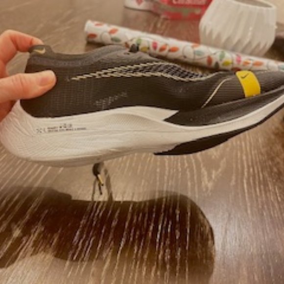 Nike ZoomX Vaporfly Next% 2 Womens size 8 - Picture 13 of 16